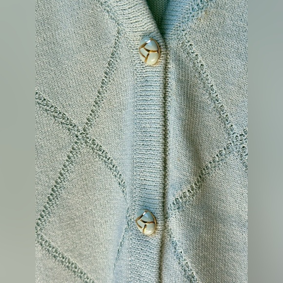 St. John Collection pale green cardigan, size L - Picture 3 of 10